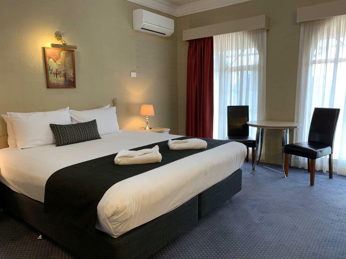 Heritage Motor Inn Гоулбёрн Экстерьер фото